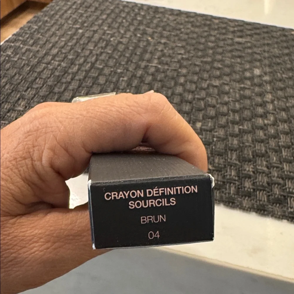 Gucci crayon definition sourcils eyebrows pencil